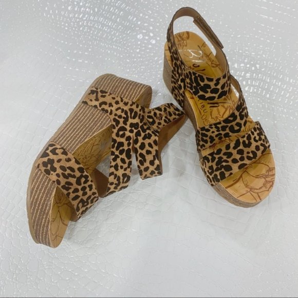LAST! Blowfish KEEP IT GOING LEOPARD WEDGE SANDALS - Picture 2 of 6